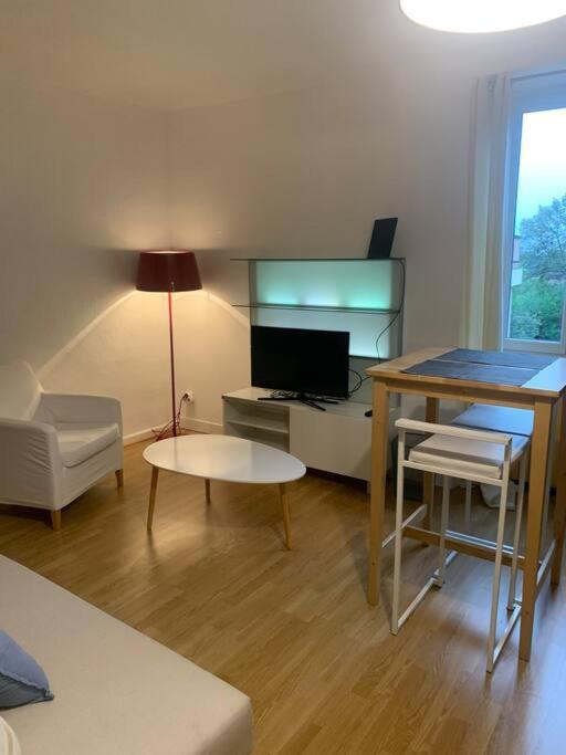 Studio A Noyarey Avec Wifi Exteriör bild